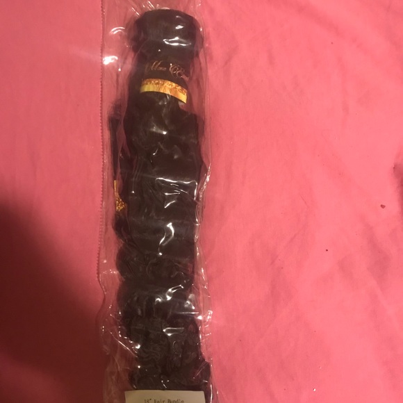 Hair Extensions - Picture 1 of 3